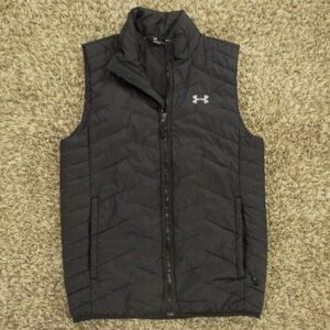 Under Armour Vest Men's Small Black Cold‎ Gear Reactor Quilted Full Zip Outdoors